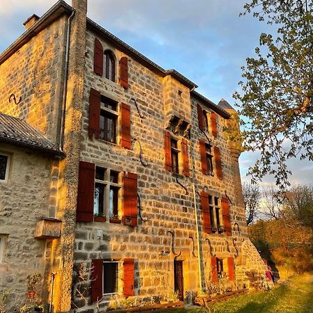 Devesset Manoir Du Grail Bed & Breakfast エクステリア 写真
