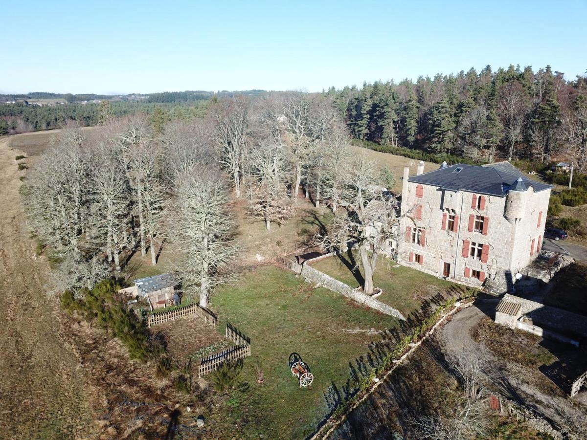 Devesset Manoir Du Grail Bed & Breakfast エクステリア 写真