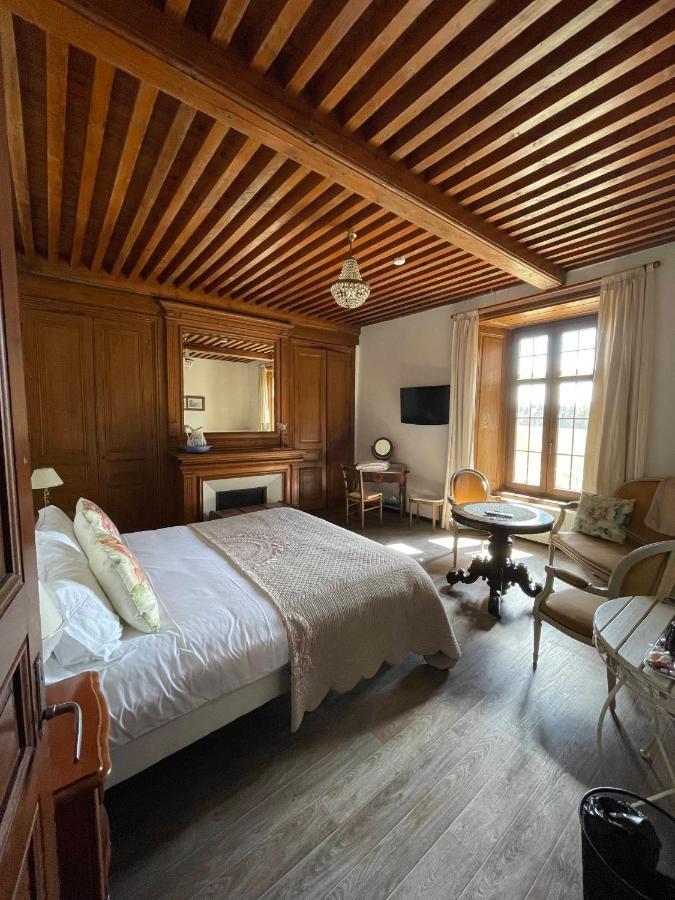 Devesset Manoir Du Grail Bed & Breakfast エクステリア 写真